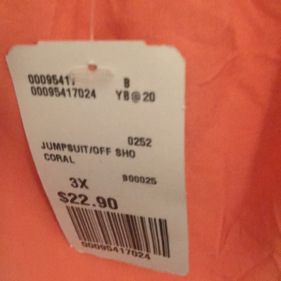 Coral forever 21 shorts jumpsuit - Picture 4 of 4